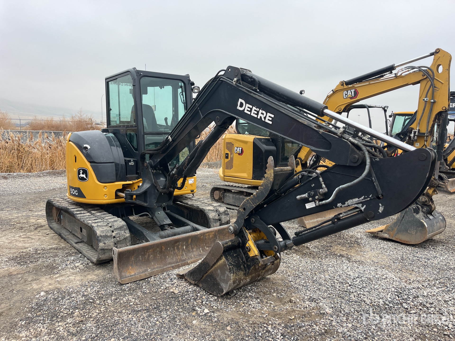 General Appearance with Bild, Ecke vorne rechts