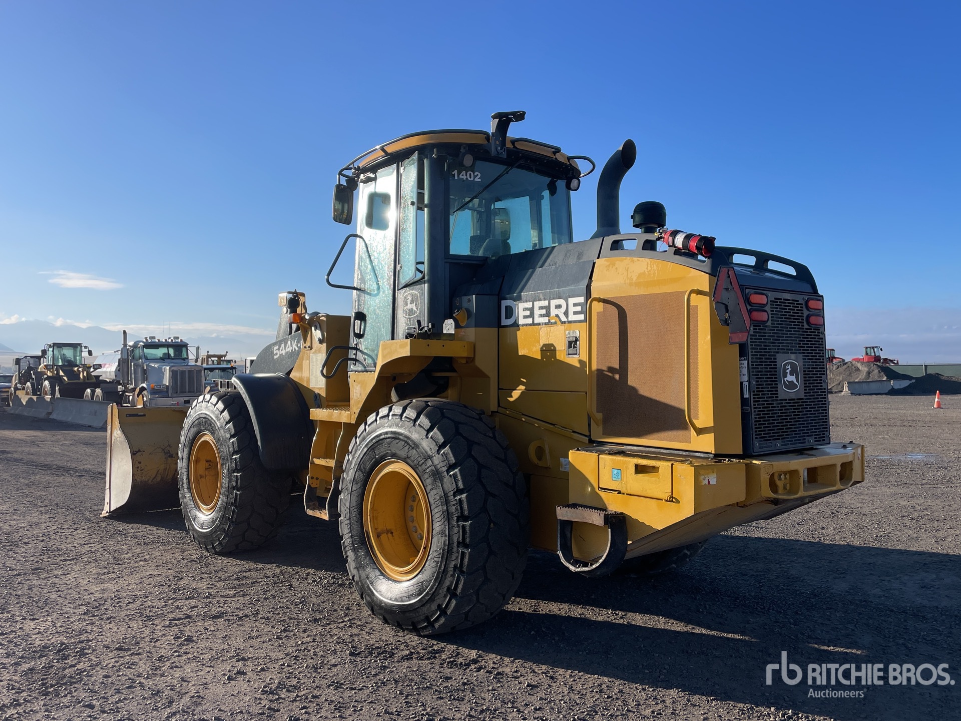 General Appearance with Bild, Ecke hinten links