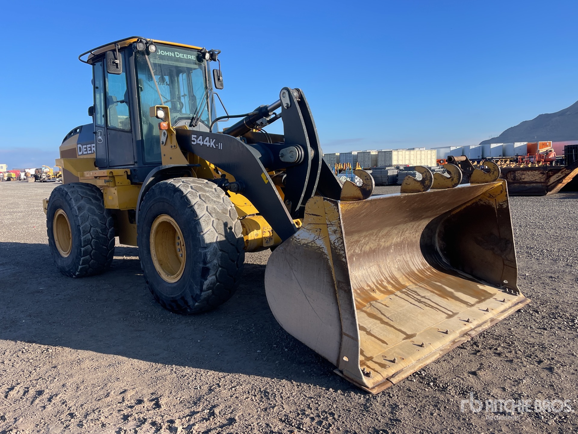 General Appearance with Bild, Ecke vorne rechts