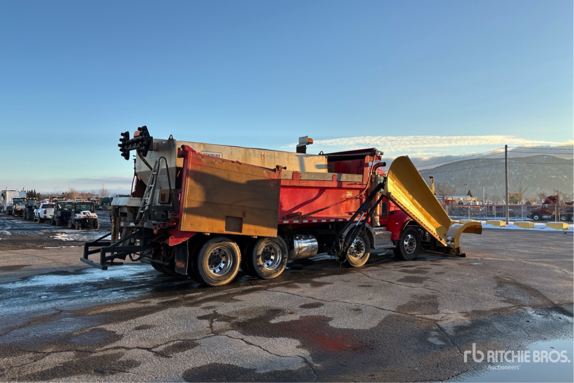 General Appearance with Imagen: esquina trasera derecha