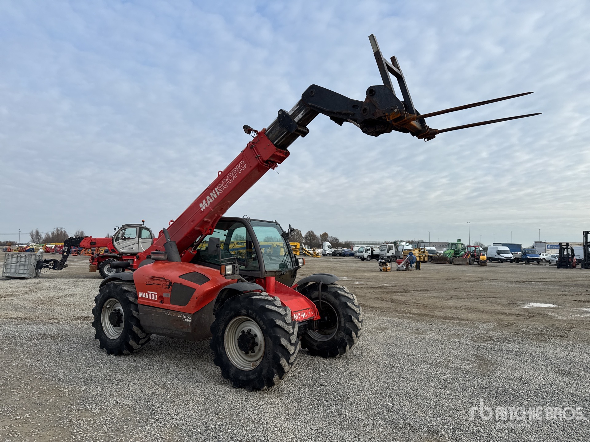 General Appearance with Picture, Right Front Corner