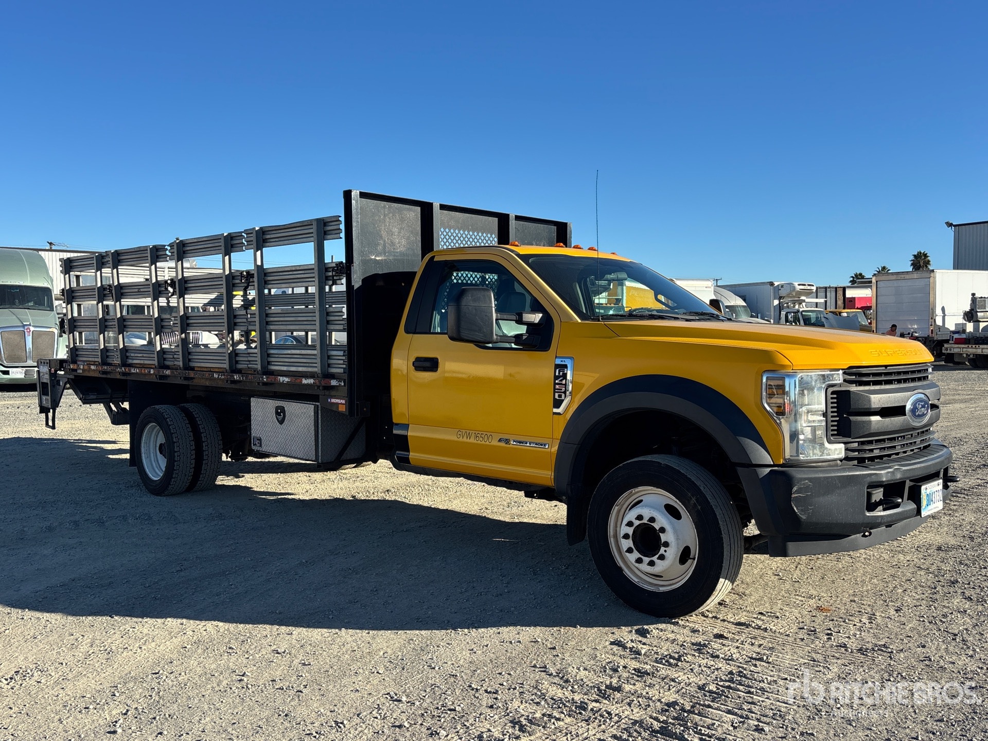 General Appearance with Bild, Ecke vorne rechts