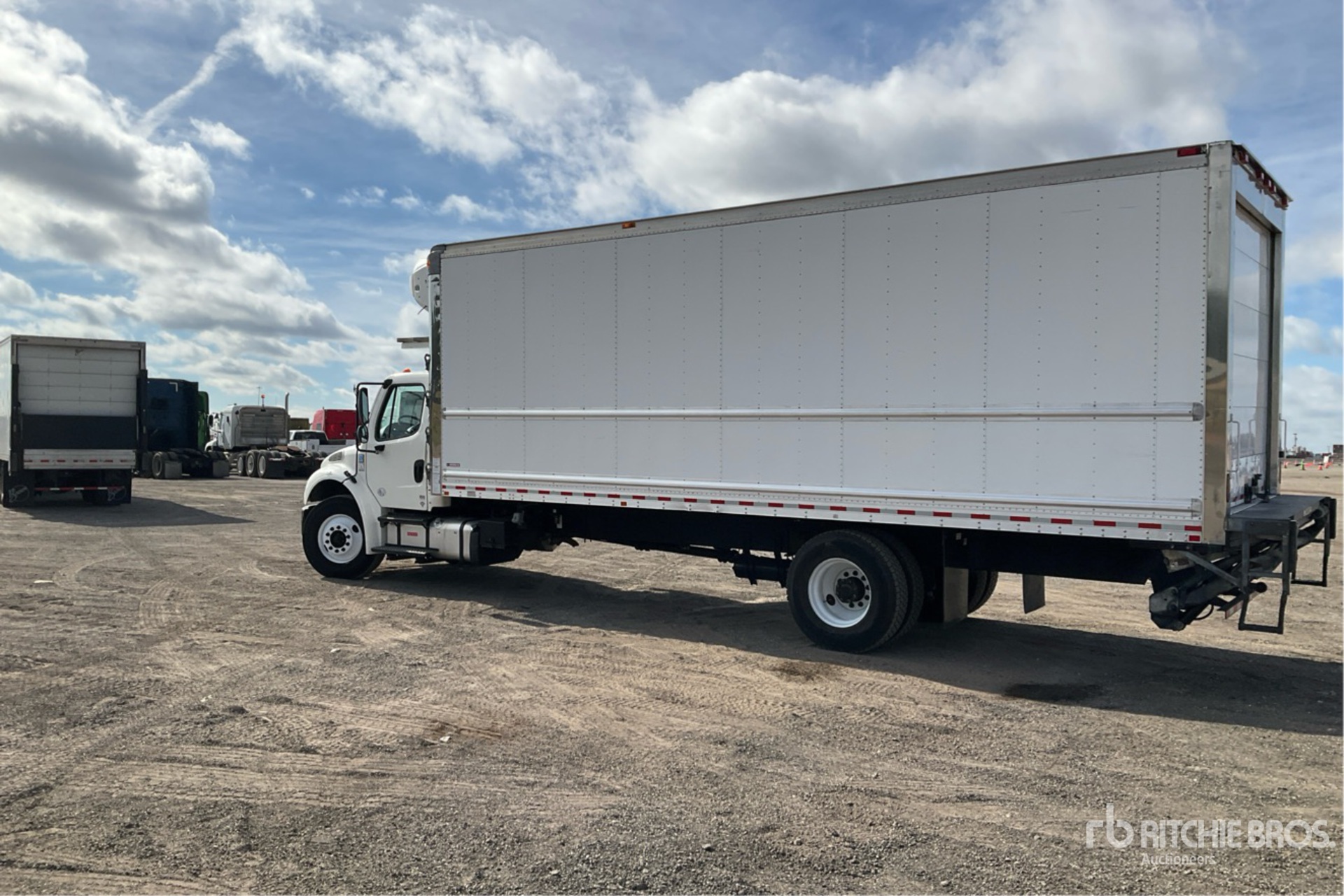 General Appearance with Imagen: esquina trasera izquierda