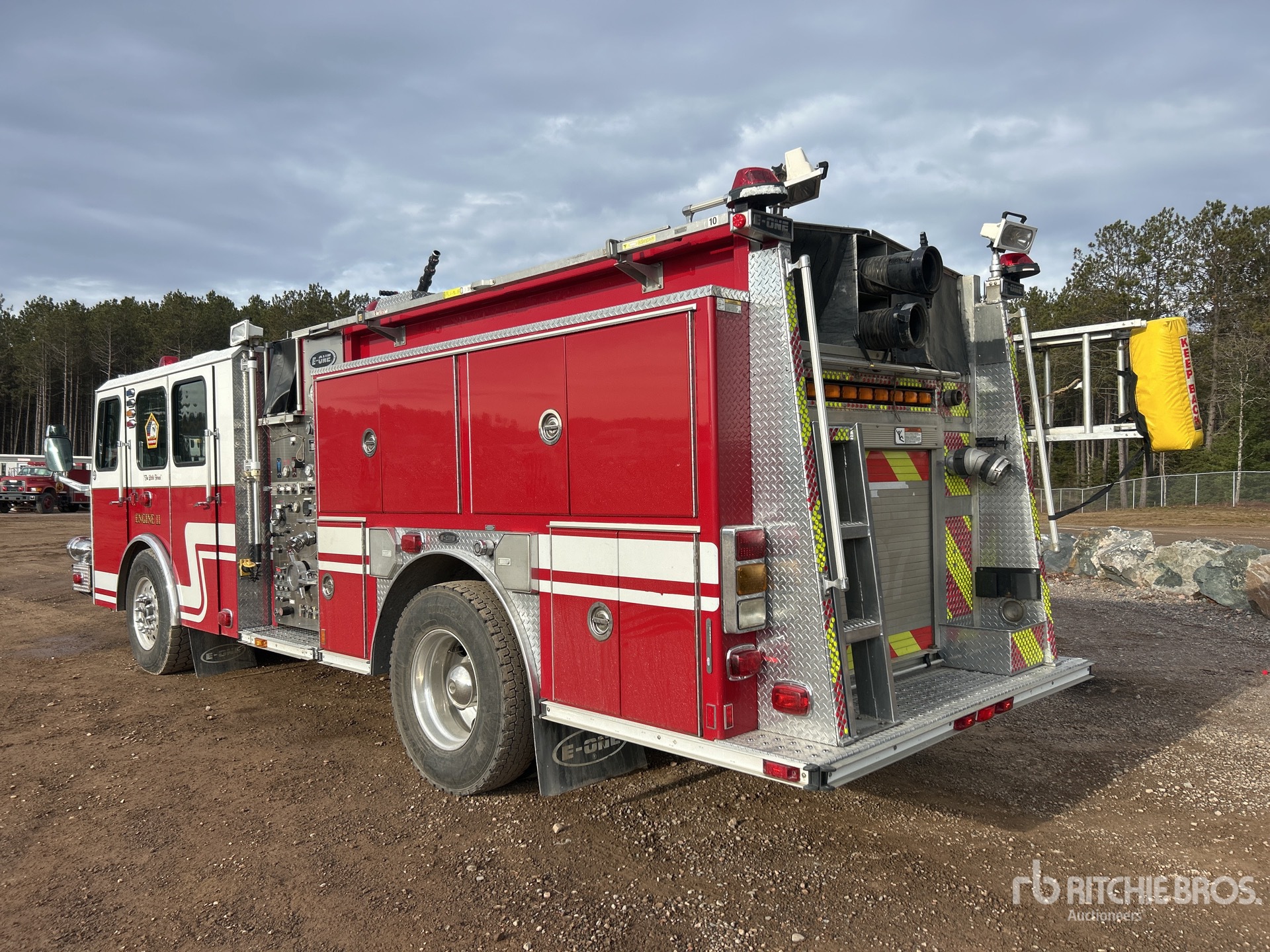 General Appearance with Picture, Left Rear Corner