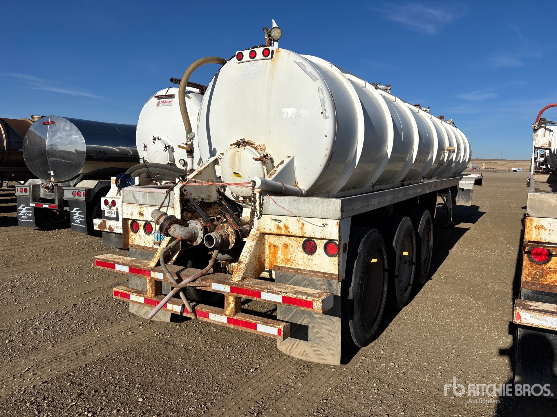 General Appearance with Imagen: esquina trasera derecha