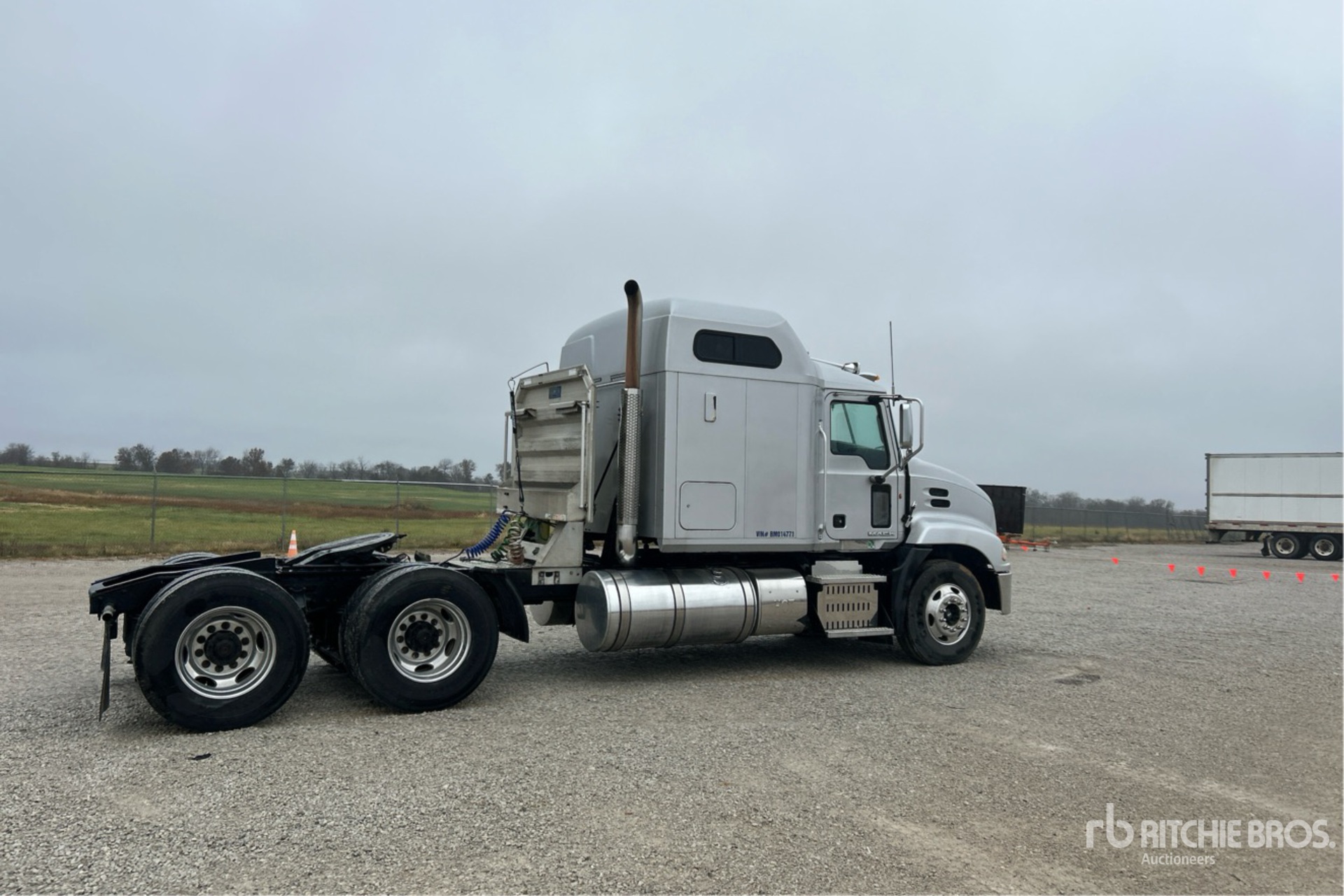Aspect général with Image, coin arrière droit