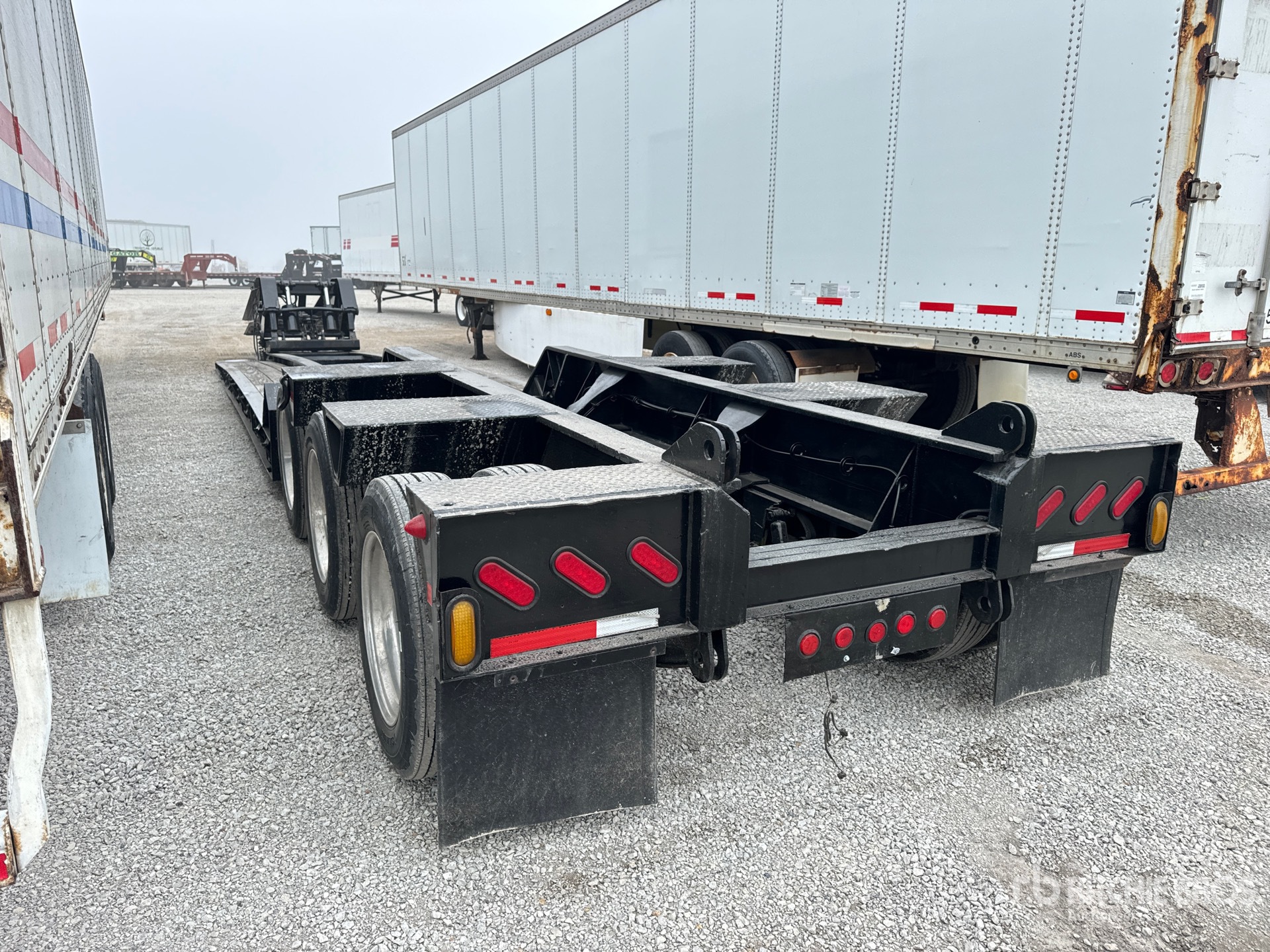 General Appearance with Foto, angolo posteriore sinistro