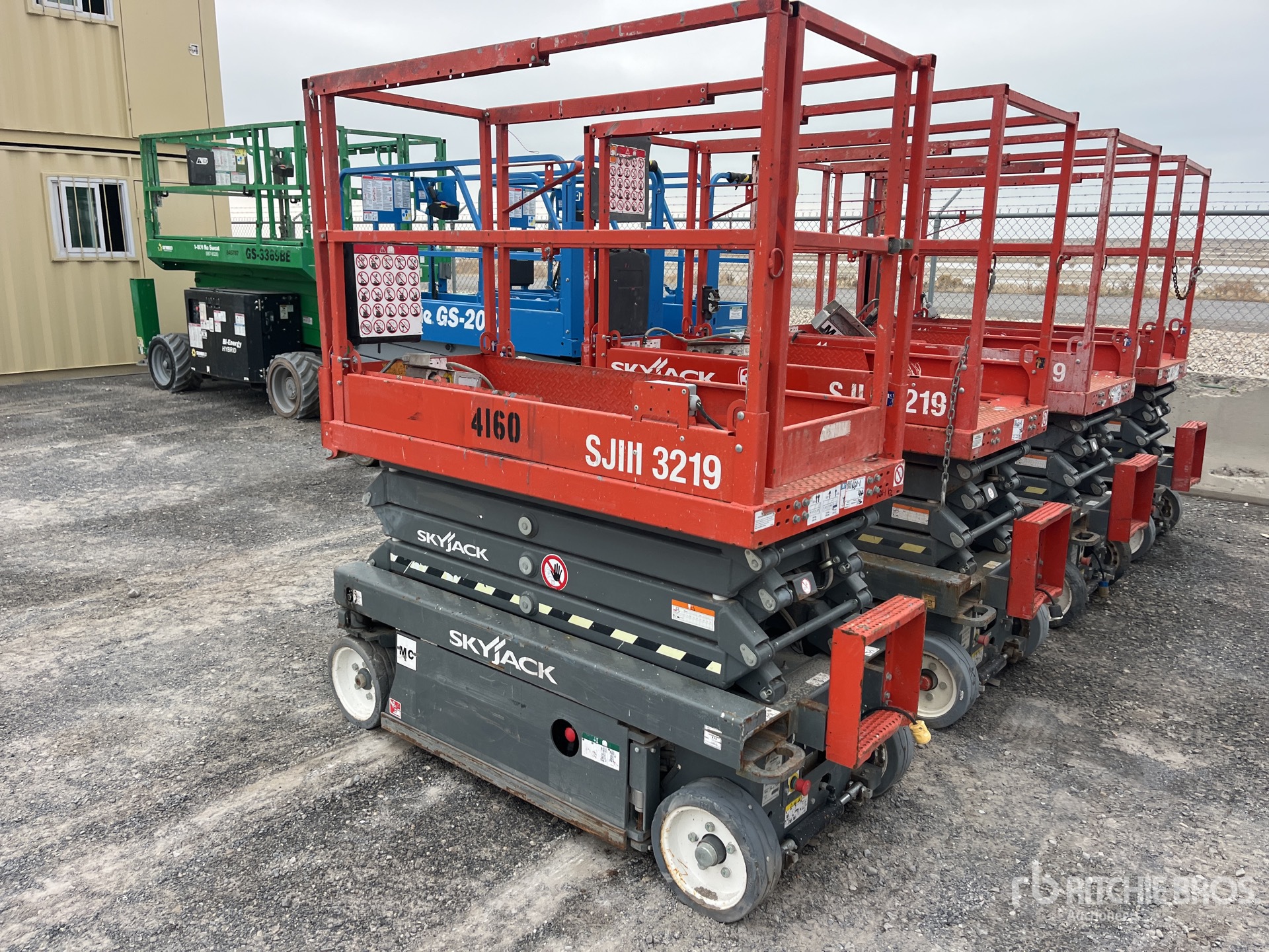 General Appearance with Imagen: esquina trasera derecha