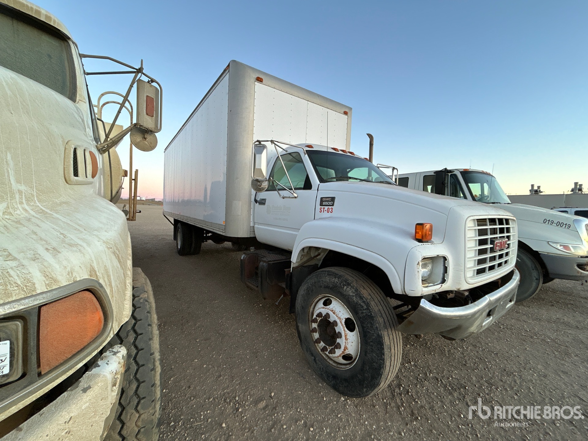 General Appearance with Imagen: esquina delantera derecha