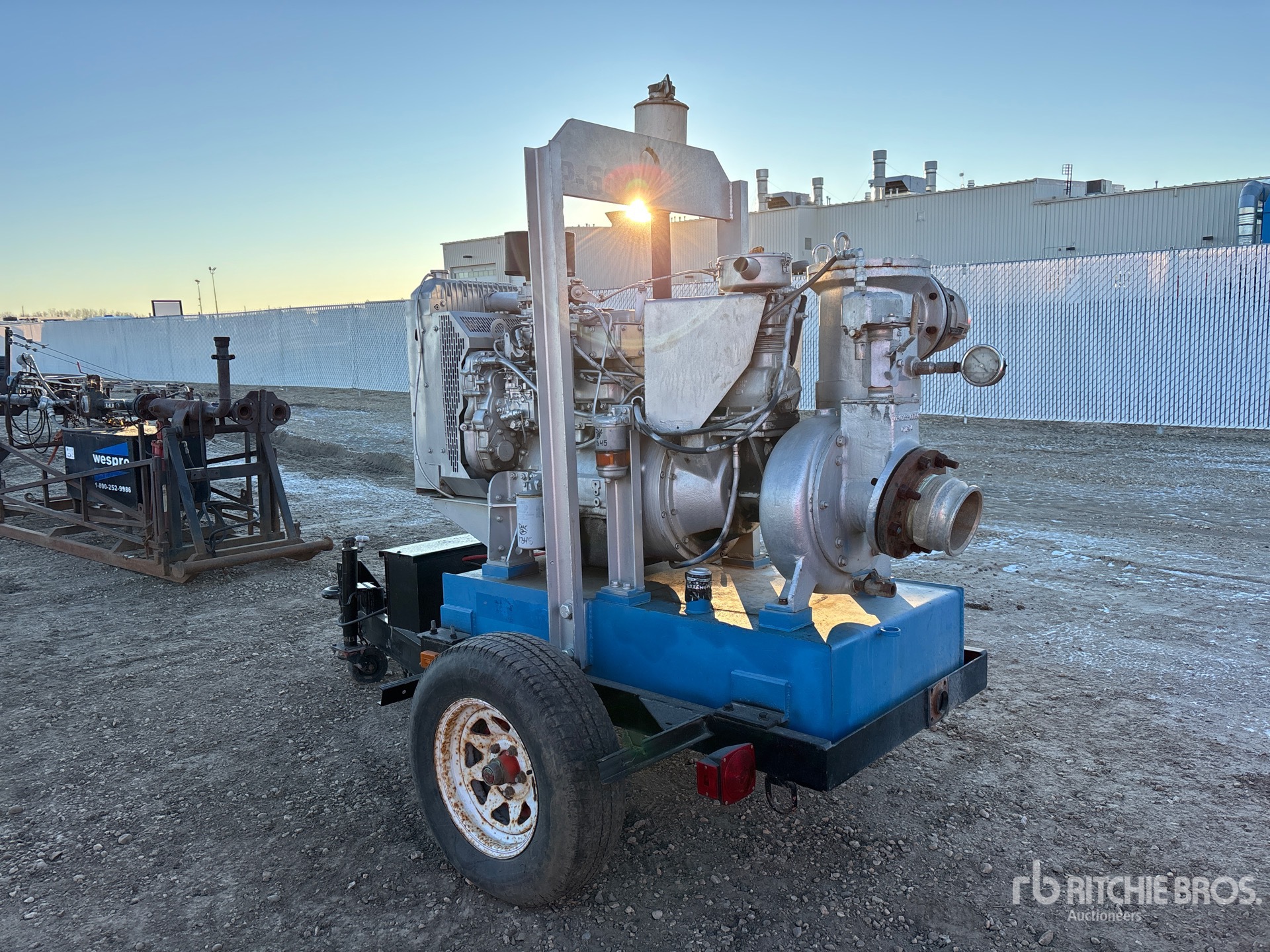 Aspect général with Image, coin arrière gauche