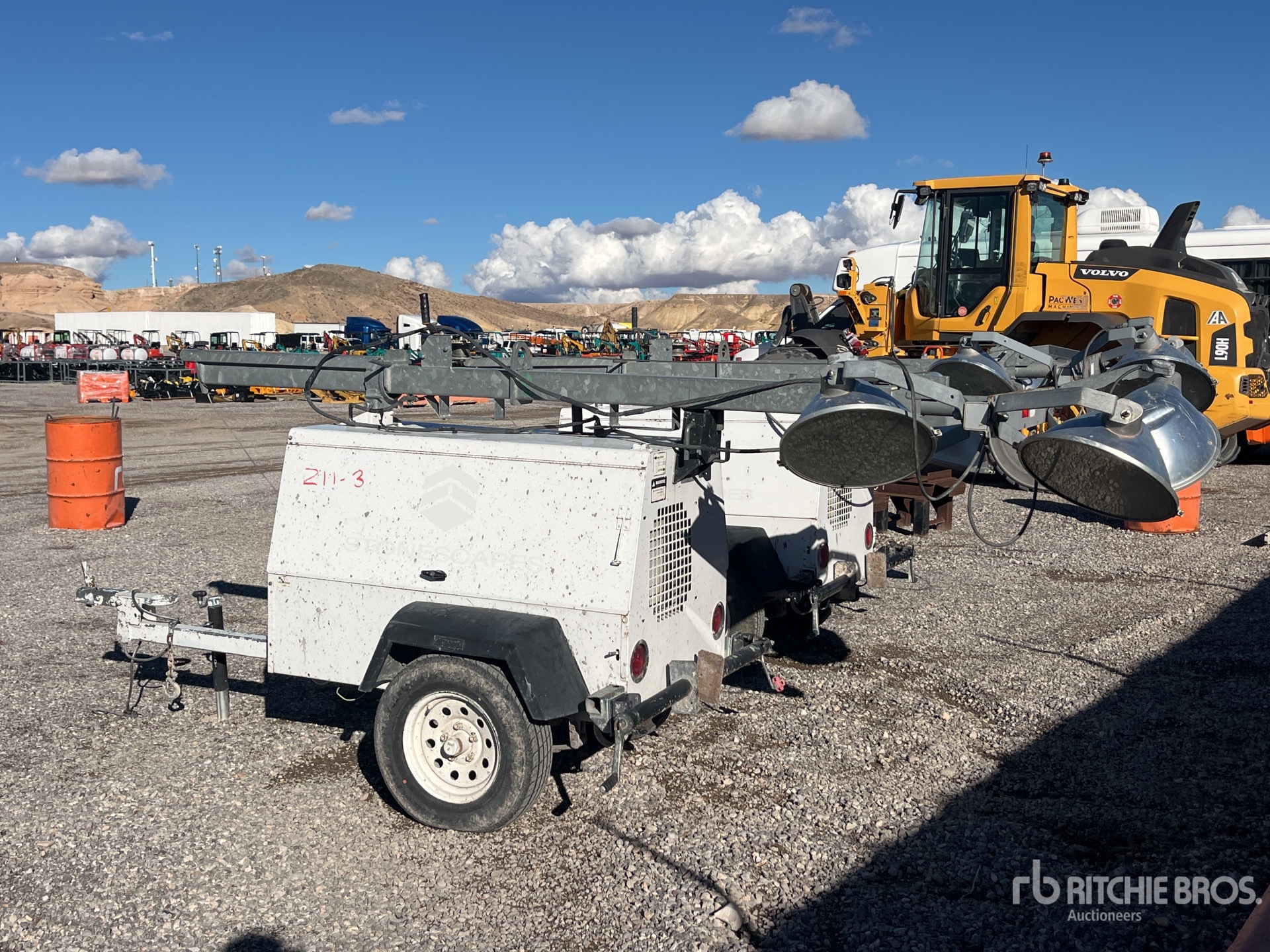 General Appearance with Picture, Left Rear Corner