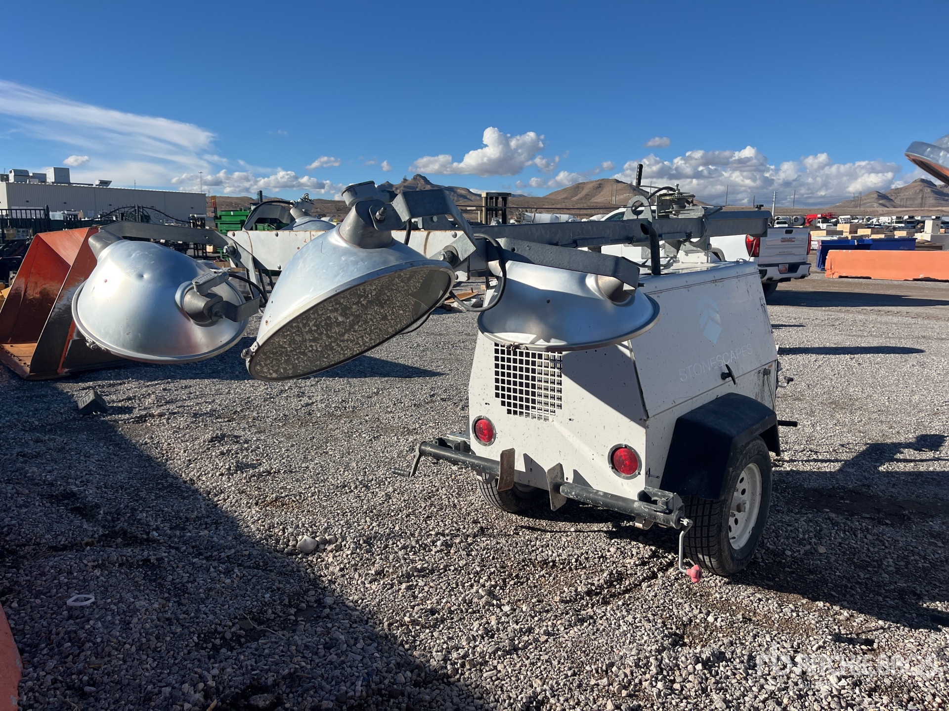 General Appearance with Picture, Right Rear Corner