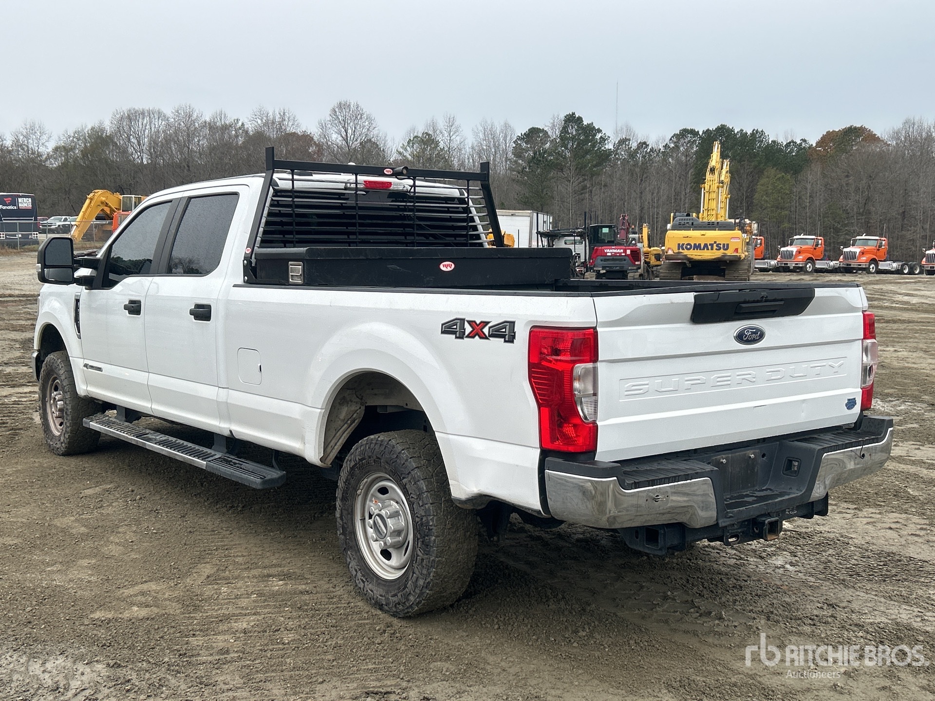 General Appearance with Foto, angolo posteriore sinistro