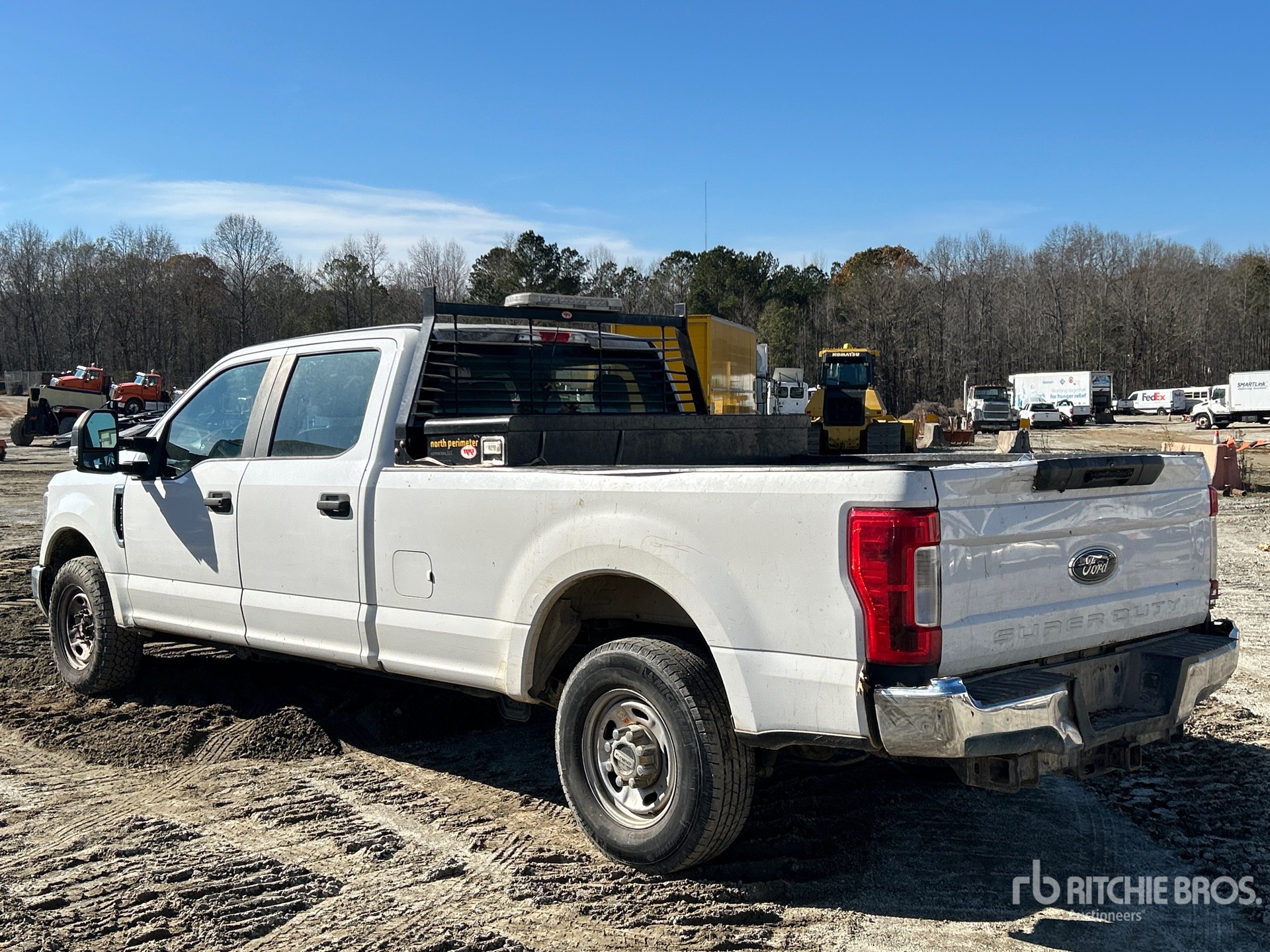 General Appearance with Foto, angolo posteriore sinistro