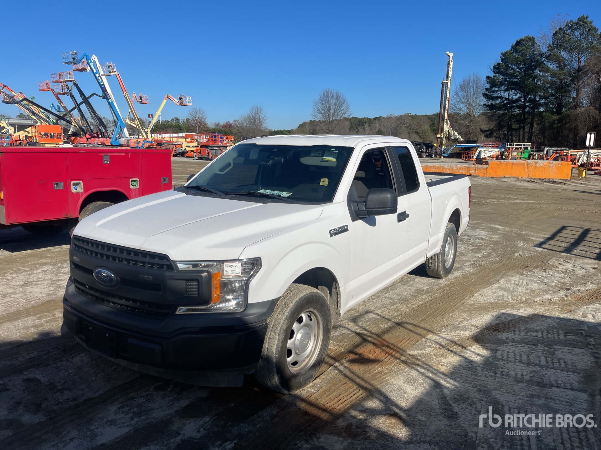 General Appearance with Foto, angolo anteriore sinistro