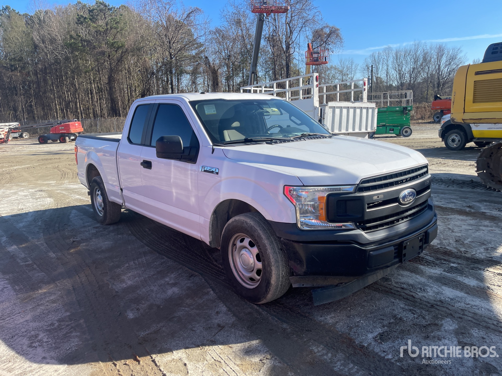 General Appearance with Foto, angolo anteriore destro