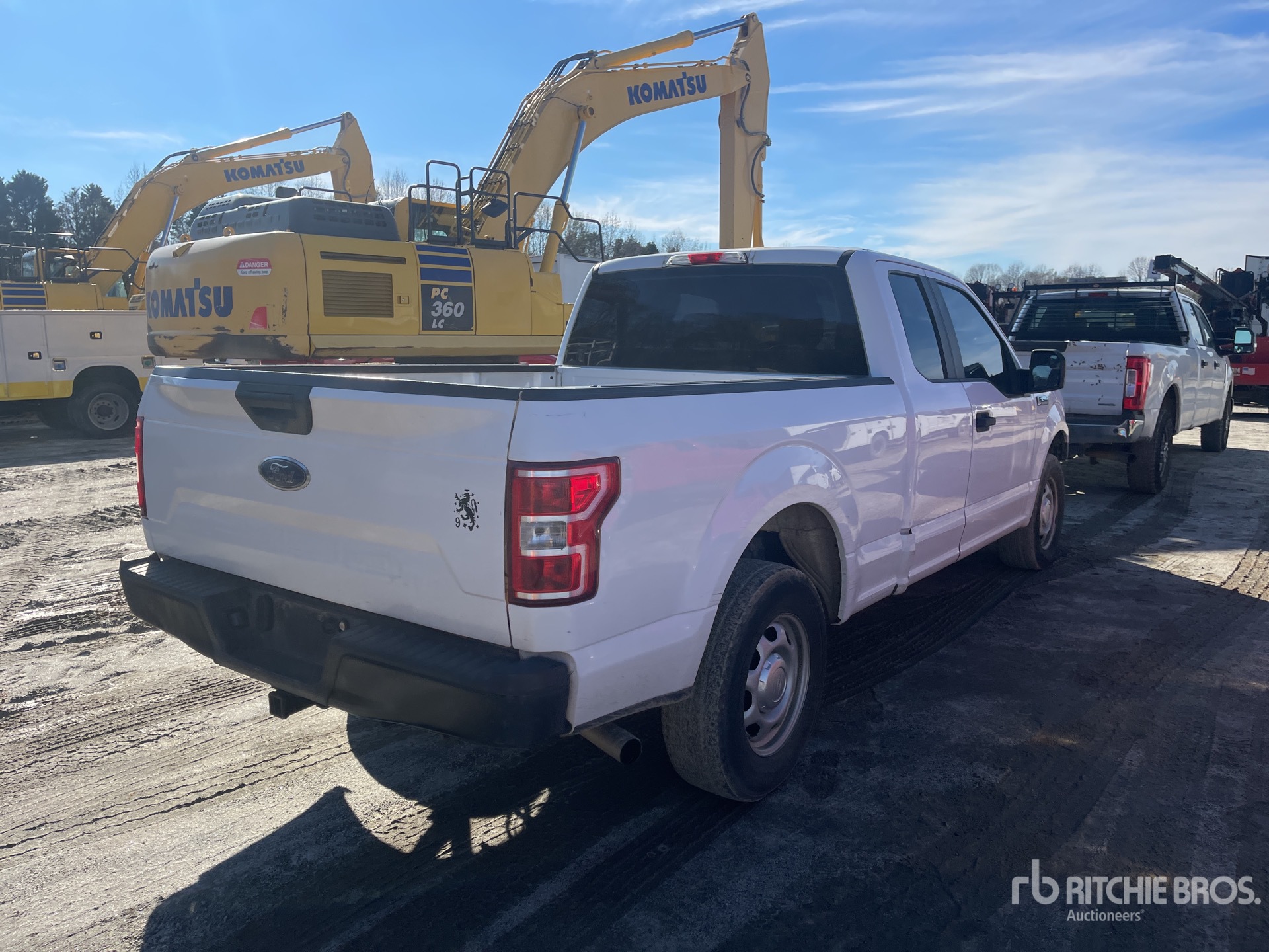 General Appearance with Foto, angolo anteriore sinistro