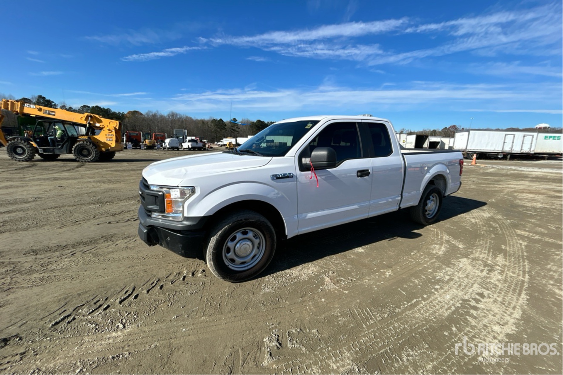 General Appearance with Bild, Ecke vorne links