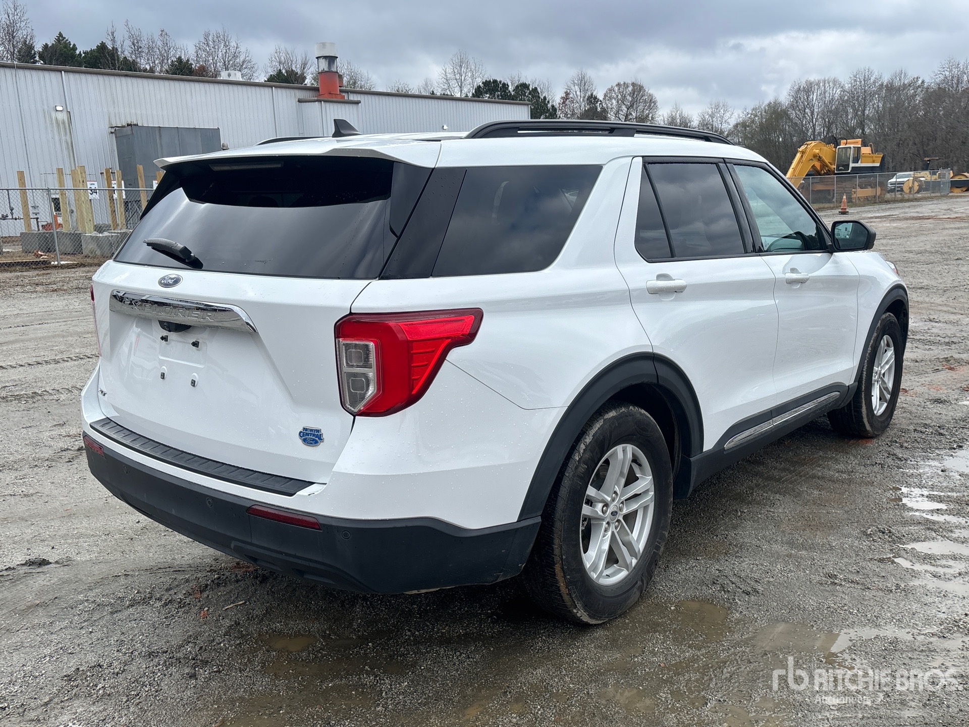 Aspect général with Image, coin arrière droit