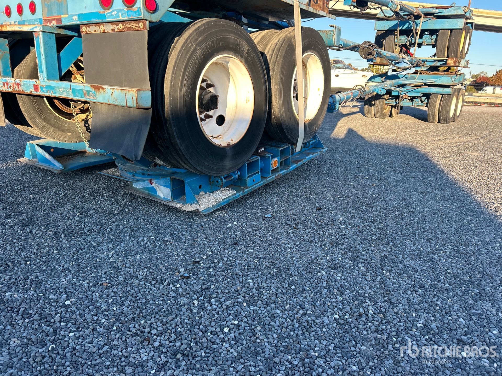 General Appearance with Image, coin avant gauche