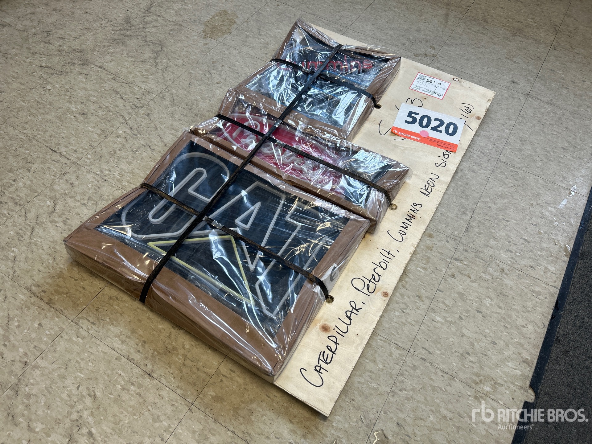 General Appearance with Featured Photo