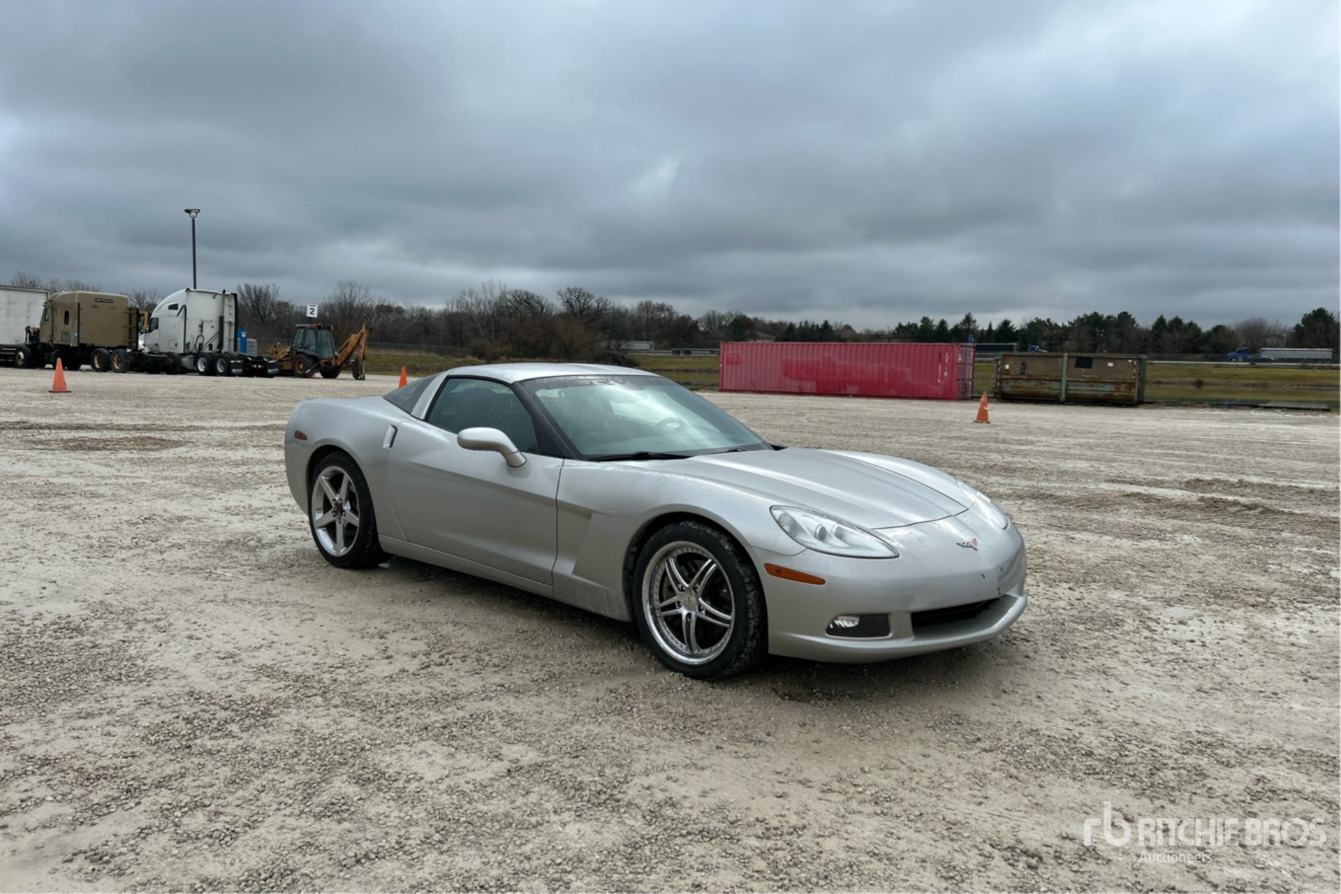 General Appearance with Picture, Right Front Corner