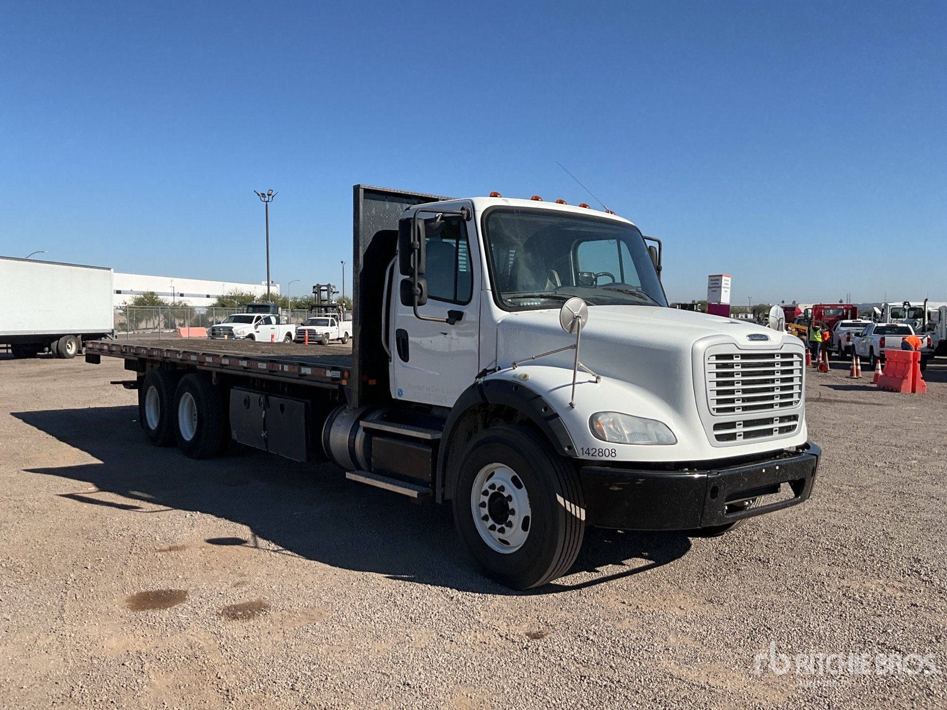 General Appearance with Zdjęcie, prawy górny róg