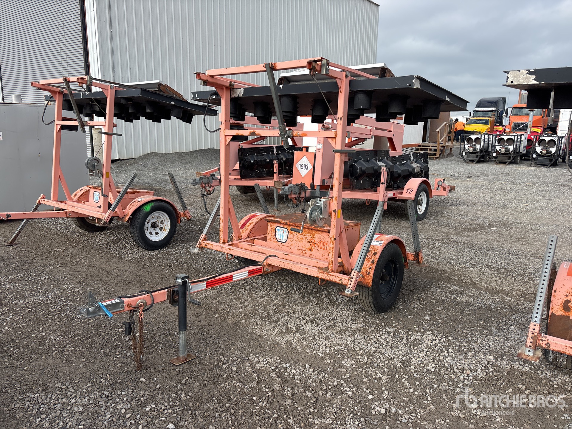 General Appearance with Foto, angolo anteriore sinistro