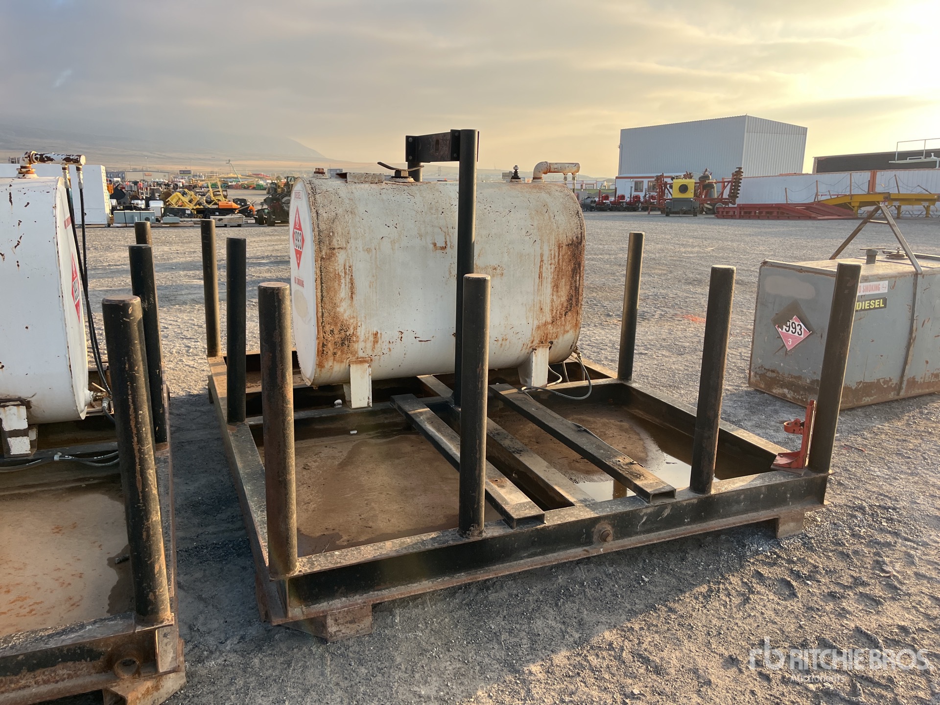 Aspect général with Image, coin arrière droit