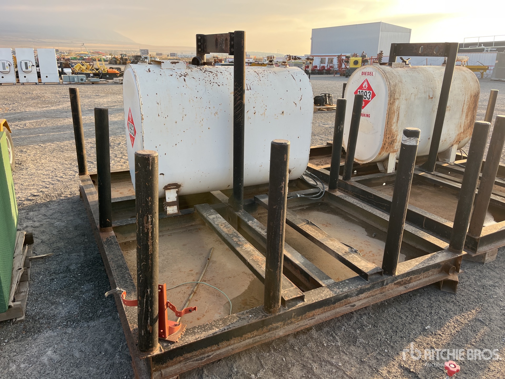 Aspect général with Image, coin arrière droit