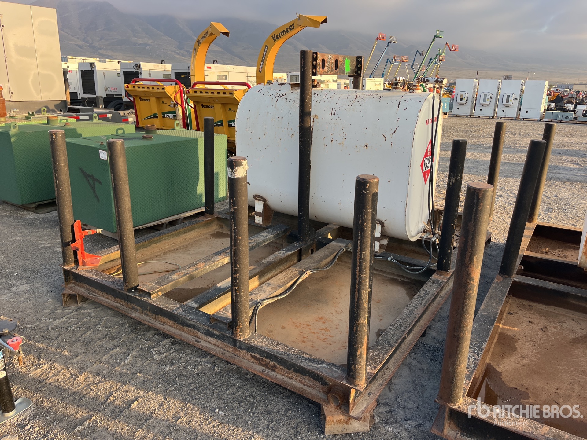 Aspect général with Image, coin avant droit