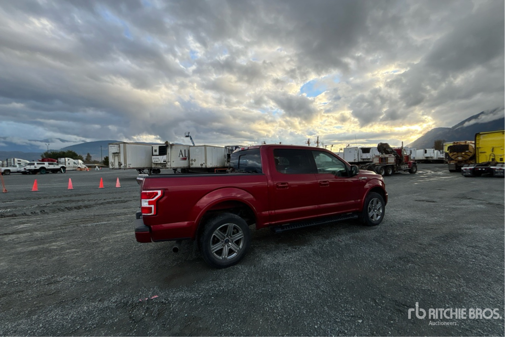 General Appearance with Zdjęcie, prawy dolny róg