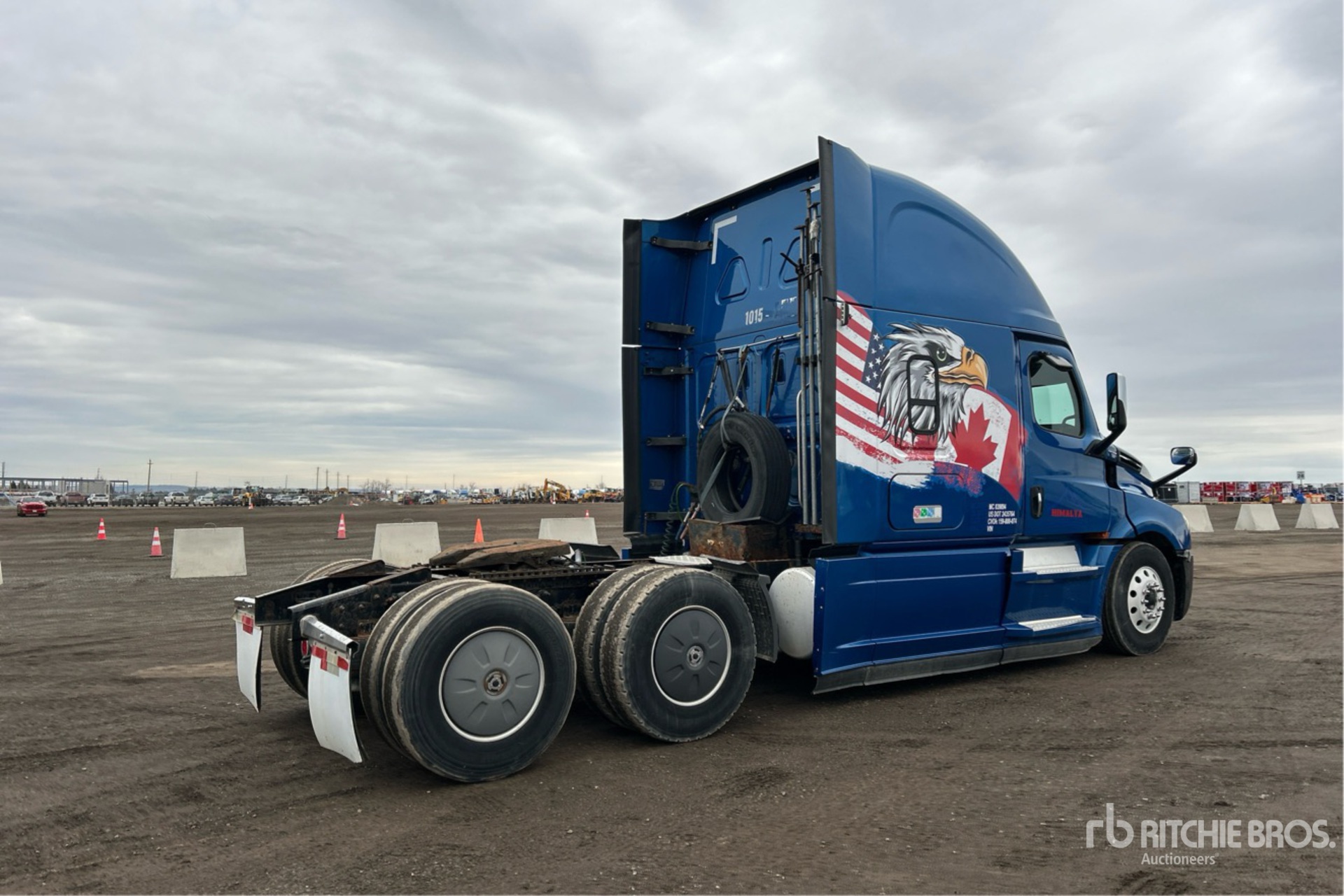 General Appearance with Picture, Right Rear Corner