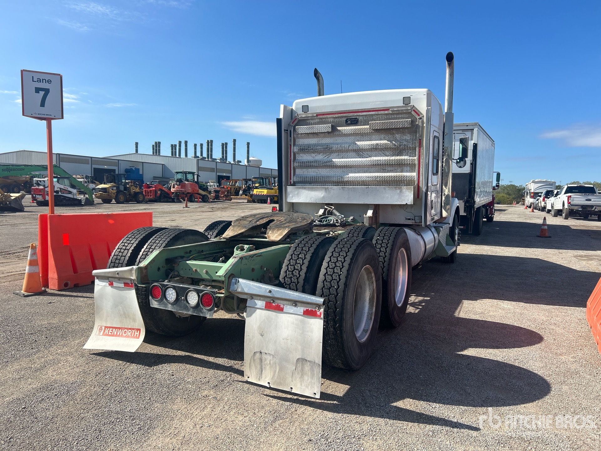 General Appearance with Foto, angolo anteriore sinistro