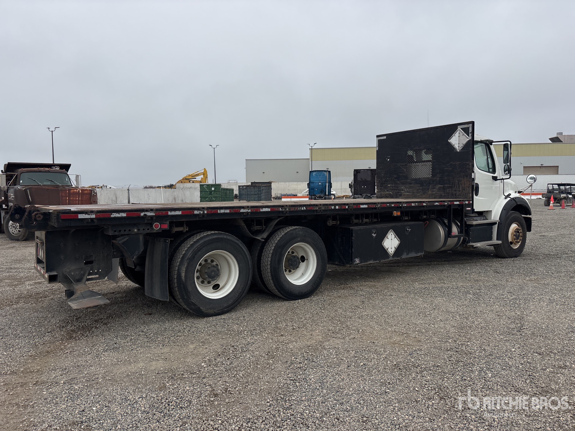 General Appearance with Imagen: esquina trasera derecha