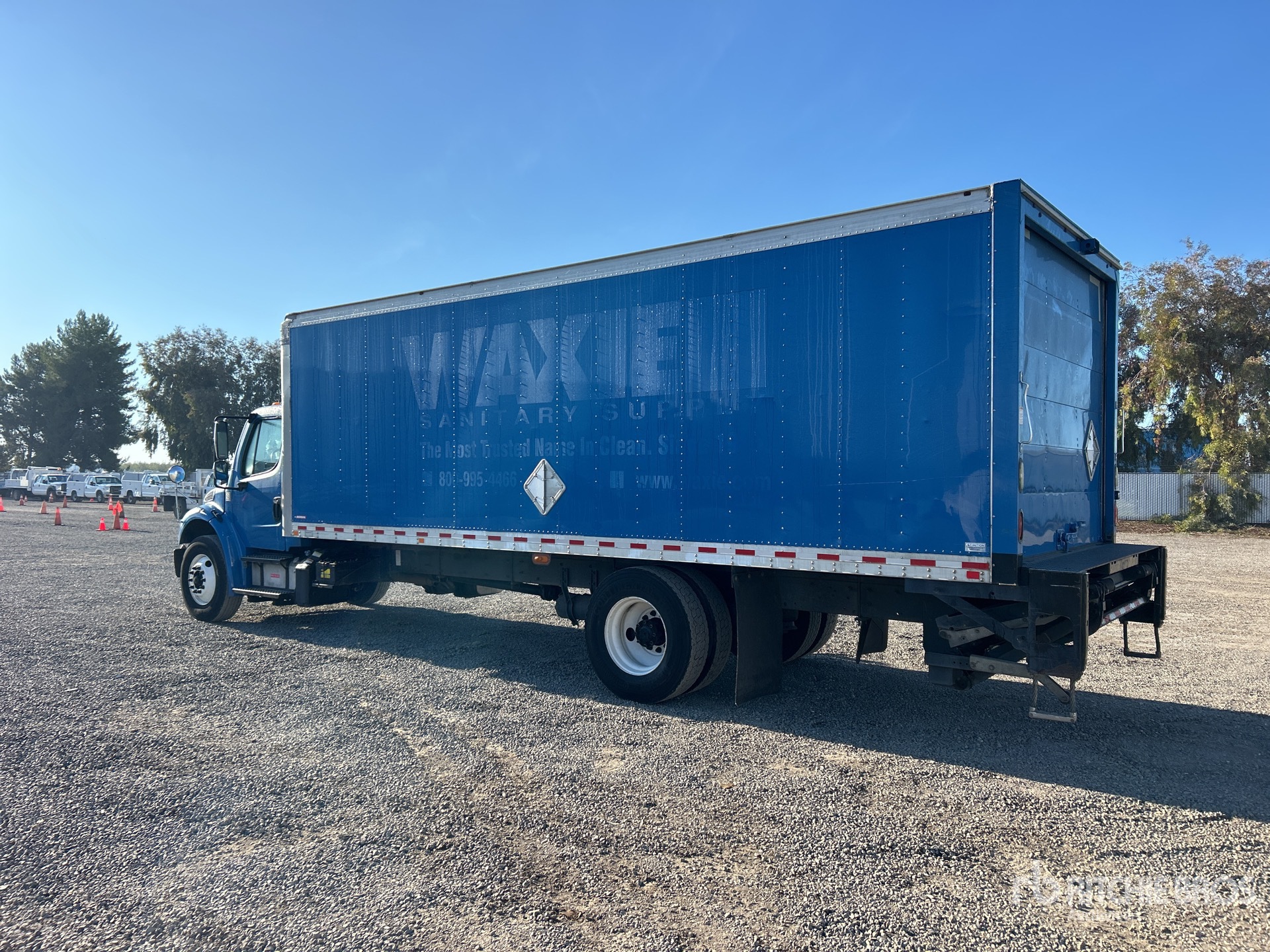 General Appearance with Bild, Ecke hinten links