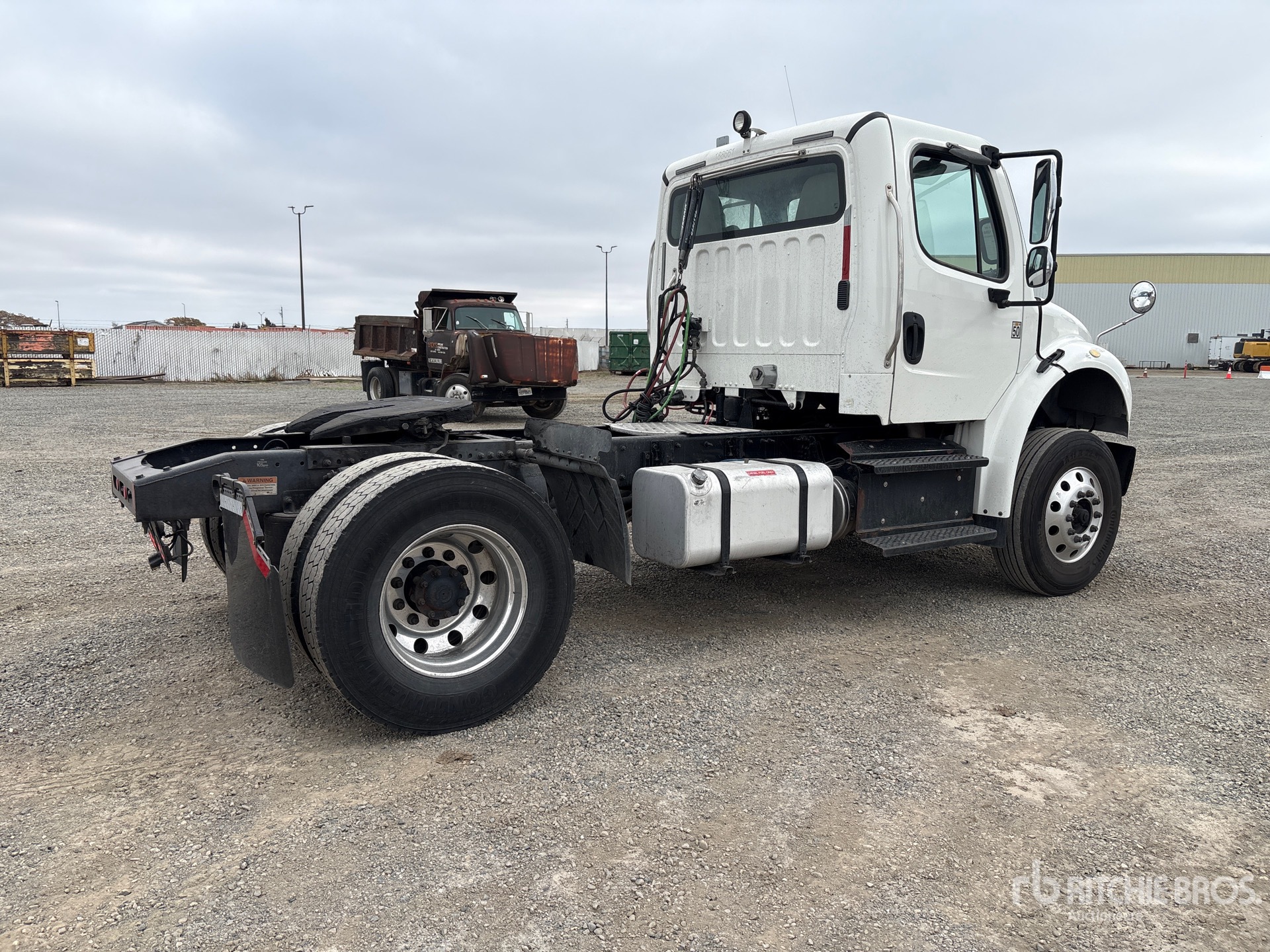 General Appearance with Imagen: esquina trasera derecha