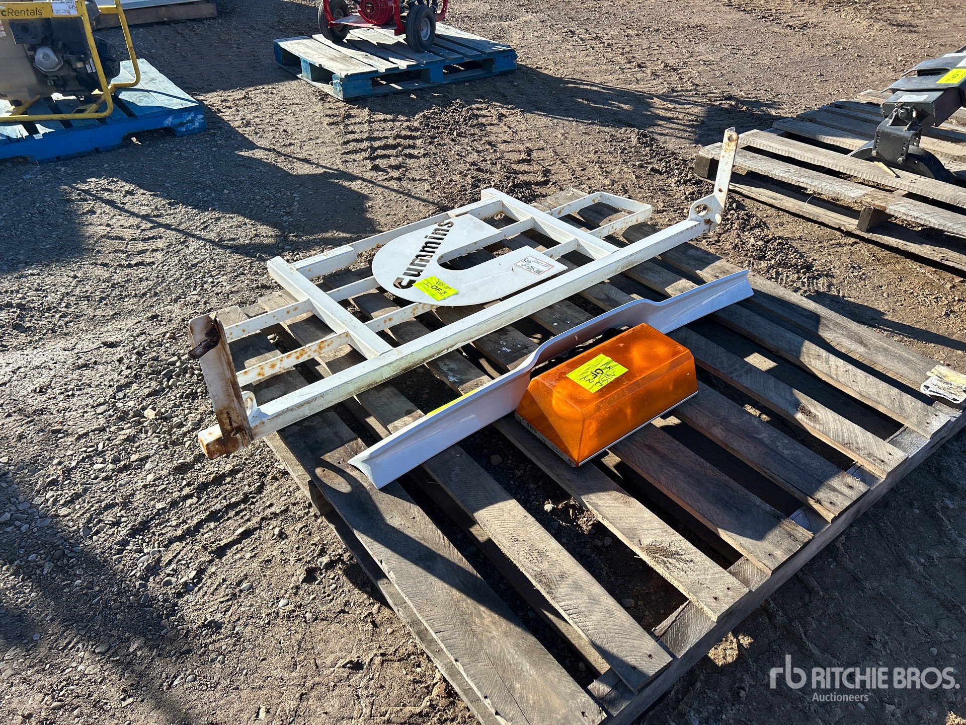 General Appearance with Foto, angolo posteriore sinistro