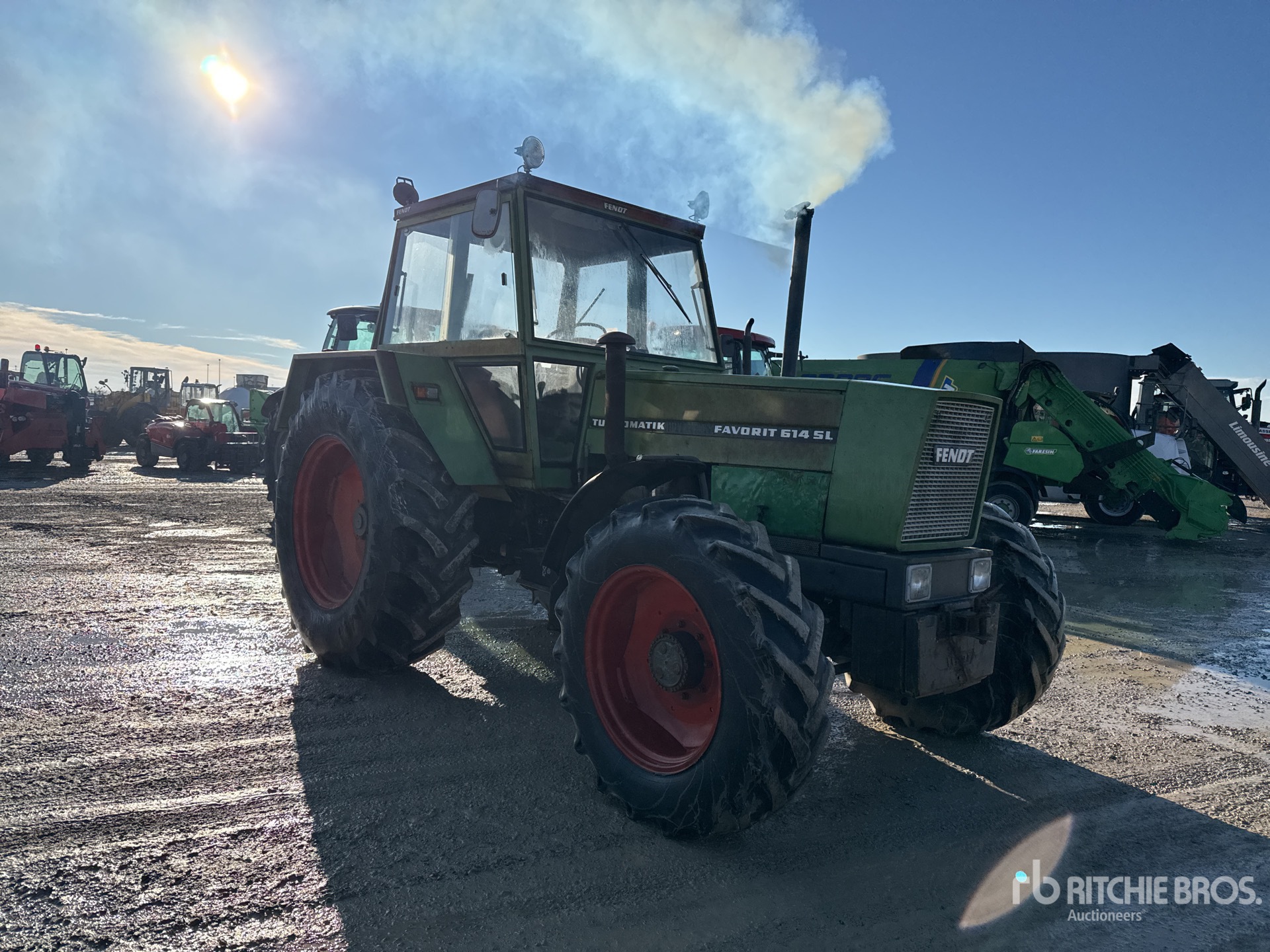 General Appearance with Picture, Right Front Corner