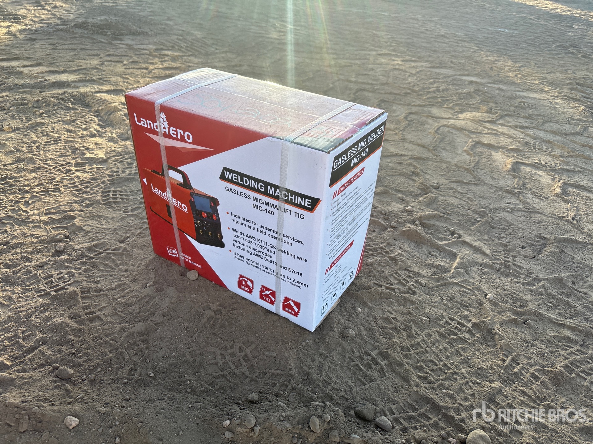 General Appearance with Foto, angolo anteriore sinistro