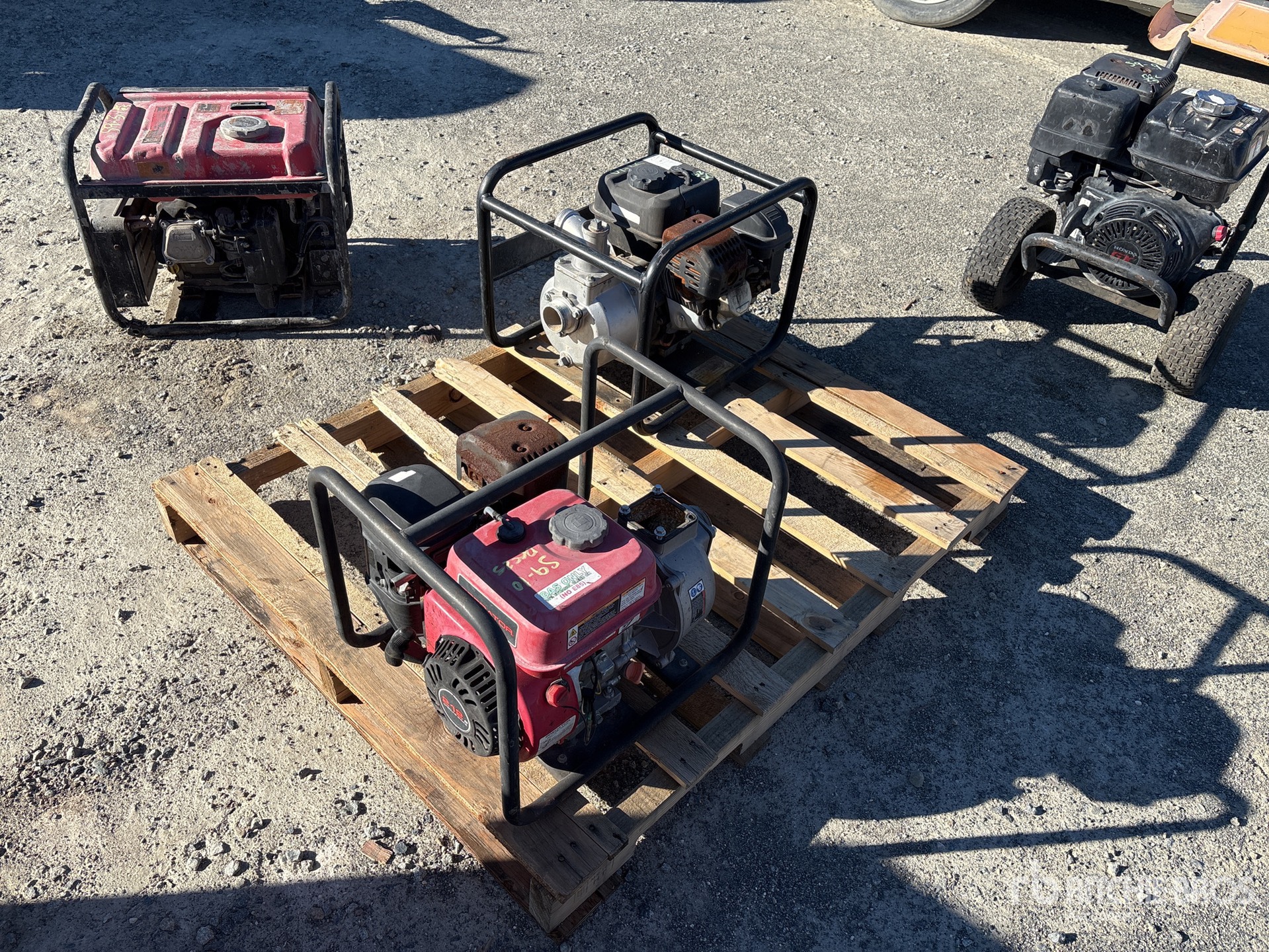 Aspect général with Image, coin avant droit