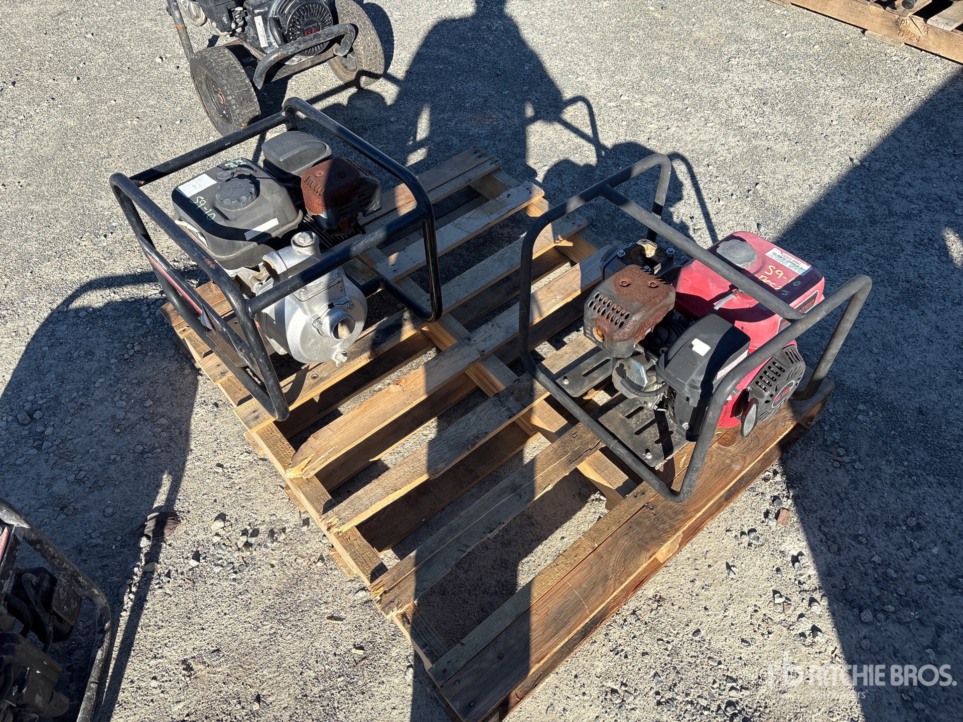 Aspect général with Image, coin arrière droit