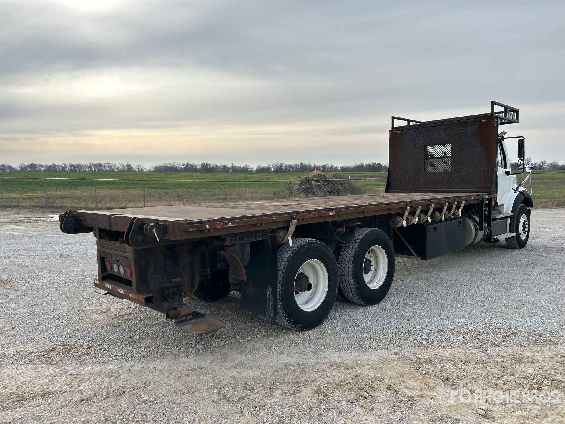 General Appearance with Bild, Ecke hinten rechts