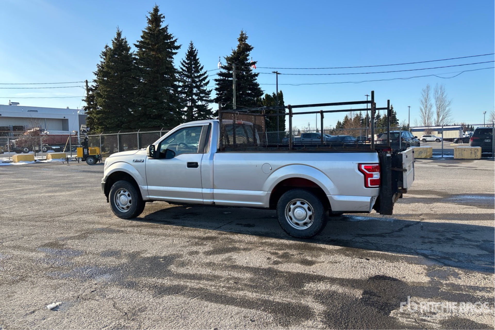 General Appearance with Picture, Left Rear Corner