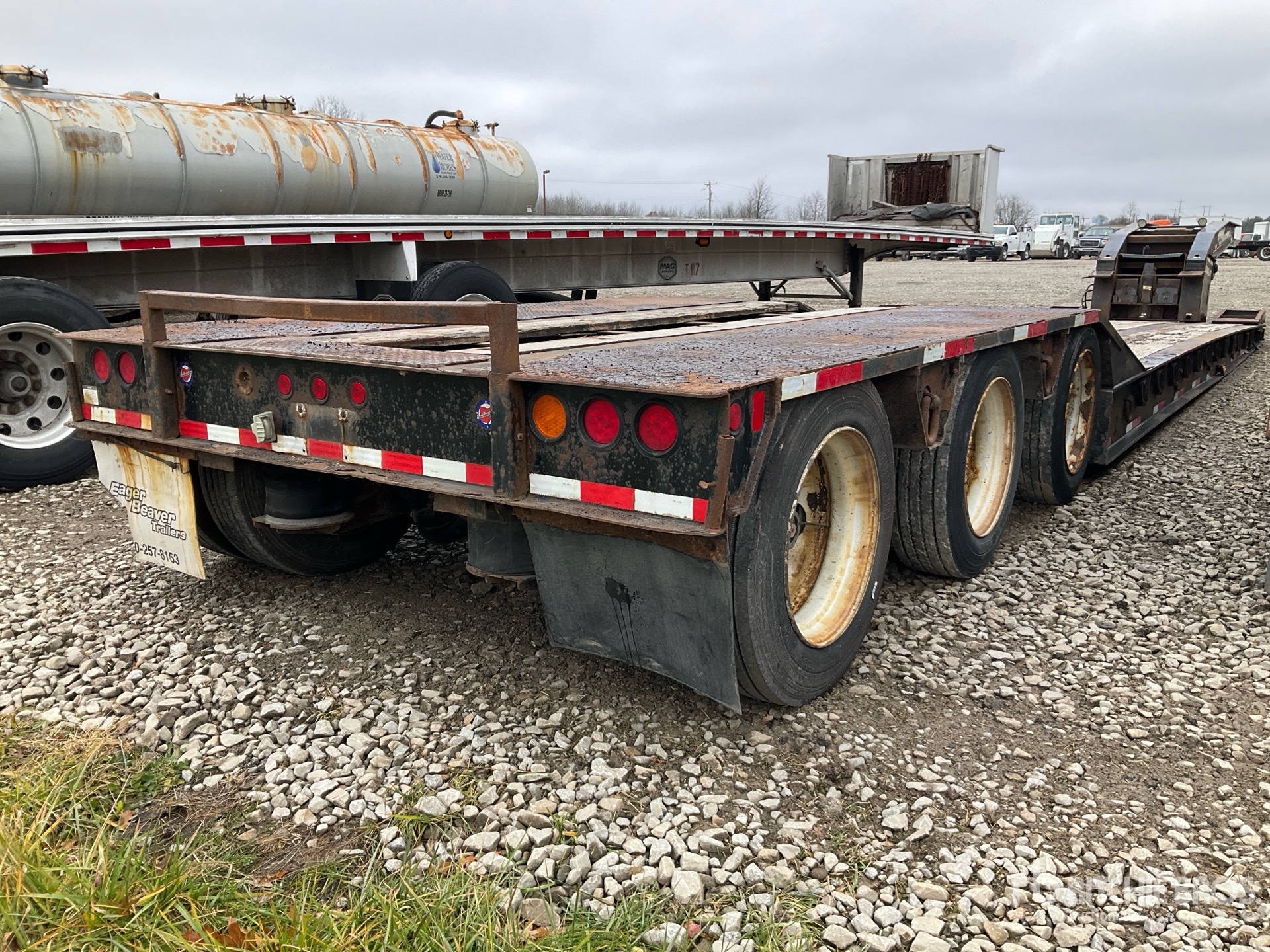 General Appearance with Imagen: esquina trasera derecha