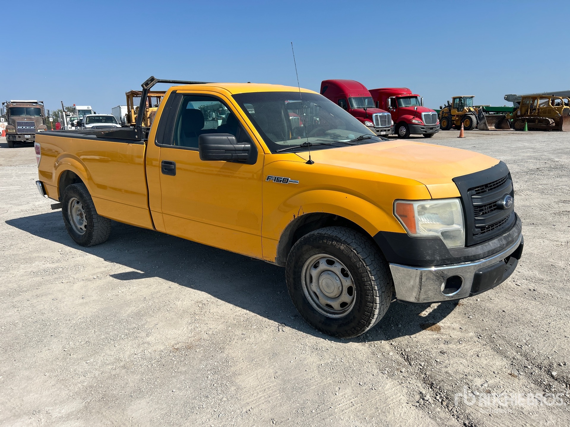 General Appearance with Picture, Right Front Corner