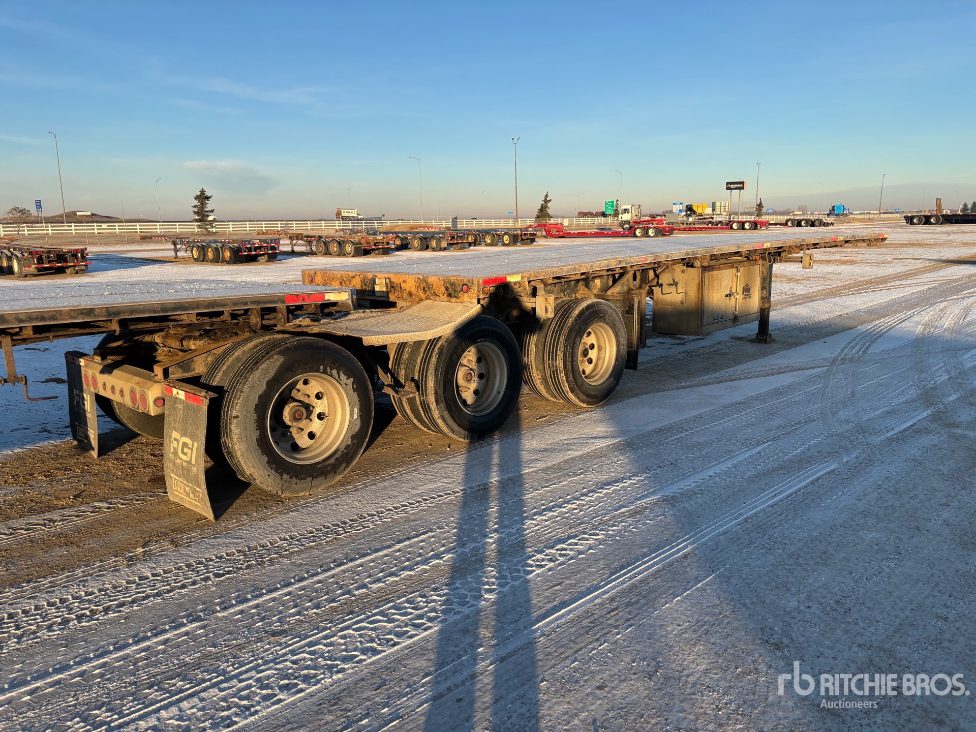 General Appearance with Bild, Ecke hinten rechts
