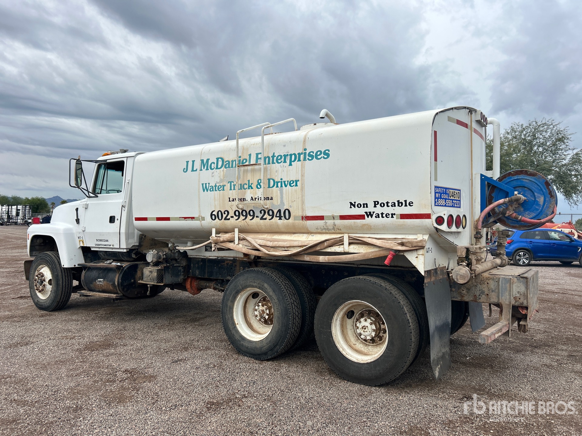 General Appearance with Picture, Left Rear Corner