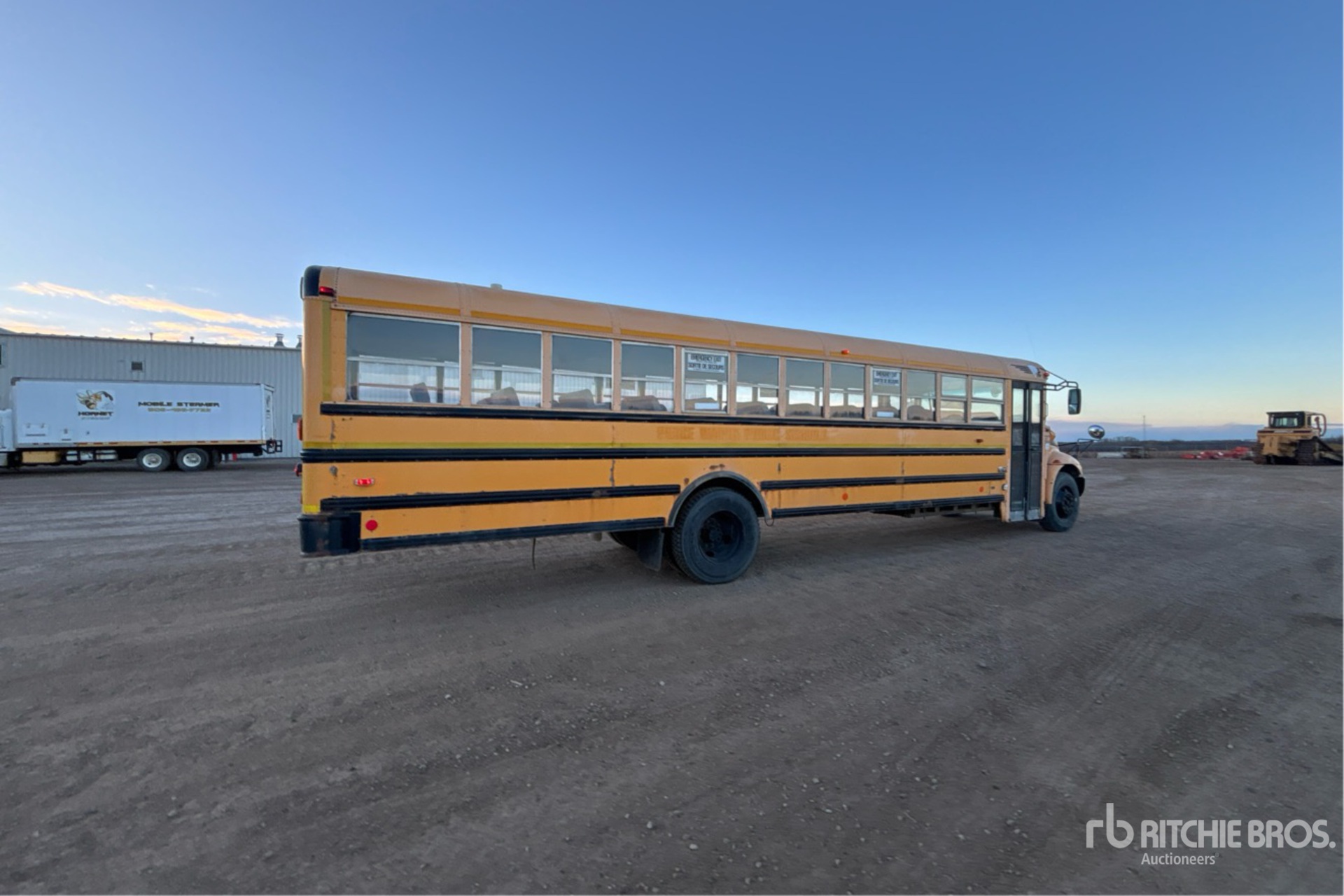 General Appearance with Imagen: esquina trasera derecha