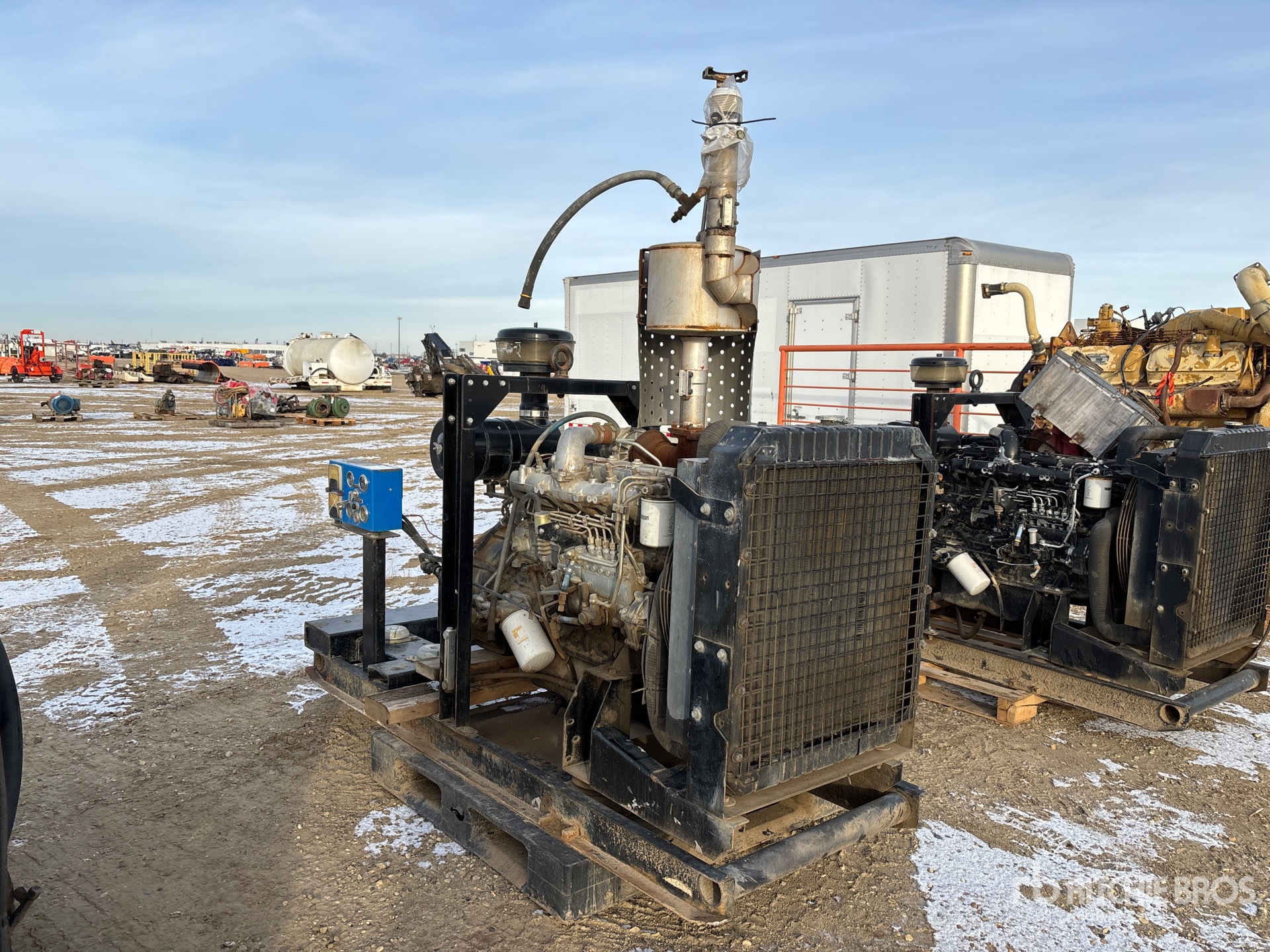 General Appearance with Image, coin avant droit